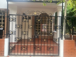 Cll 17C #48C–04 Altos de Ferreira